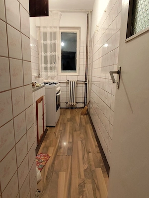 Inchiriez ap. 2 camere, zona Dacia - imagine 3