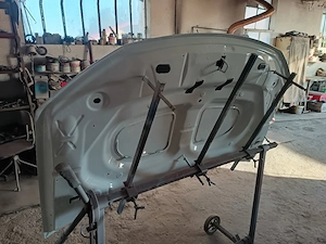 Capota față Dacia Logan 2 an 2013 2014 2015 2016 2017 culoare alb 369 