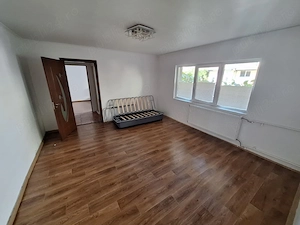 Apartament 2 camere, Zona Soarelui, 52 mp, baie cu geam, parter înalt. - imagine 9
