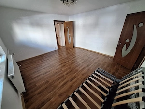 Apartament 2 camere, Zona Soarelui, 52 mp, baie cu geam, parter înalt. - imagine 7