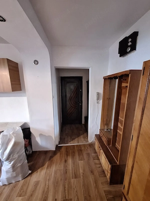 Apartament 2 camere, Zona Soarelui, 52 mp, baie cu geam, parter înalt. - imagine 12