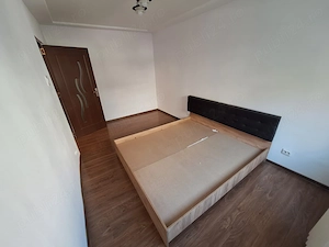 Apartament 2 camere, Zona Soarelui, 52 mp, baie cu geam, parter înalt. - imagine 3