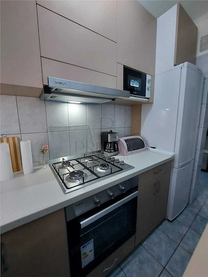 Dacia - 2 Camere - Centrala proprie - Clima - Parter inalt + balcon - imagine 5