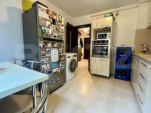 Apartament 2 camere, 53 mp, parcare, zona Tractorul - imagine 2