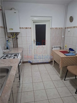 Apartament 3 camere decomandat, 65 mp, Pacurari - etaj 1, centrala proprie - imagine 3