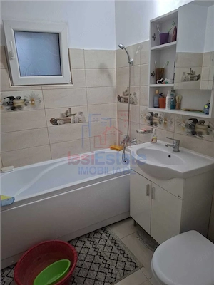 Apartament 3 camere decomandat, 65 mp, Pacurari - etaj 1, centrala proprie - imagine 4