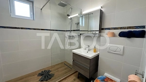 Apartament bloc cu lift 2 camere loc de parcare balcon Turnisor Sibiu - imagine 7