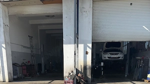 Hala de inchiriat   Service Auto   Depozit  Atelier  Alte activitati in Ghiroda Calea Lugojului 44 - imagine 2