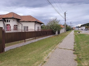 Vânzare casă + 2.250 mp teren | Drăganu, Argeș | strada principală | Proprietar