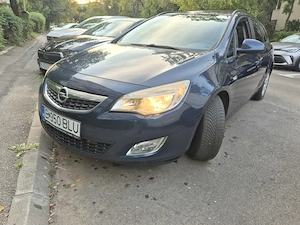 Vand Opel Astra J Break  2012 1.3 TDI -  95 CAI -  consum redus  ( nu accept schimburi )