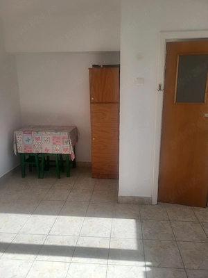  vanzare apartament 2 camere Fieni - imagine 9