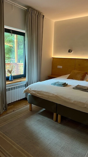 Cabana   Pensiune   Vila retrasa cu ciubar la munte Gura Teghii Varlaam Buzau 6 camere 4 bai 300mp - imagine 2