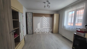Duplex despartit prin zid dublu,4 camere,2 bai,Dumbravita Kaufland - imagine 15