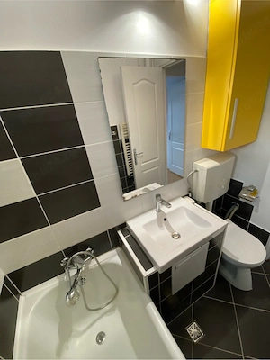 Inchiriez apartament 3 camere - imagine 2