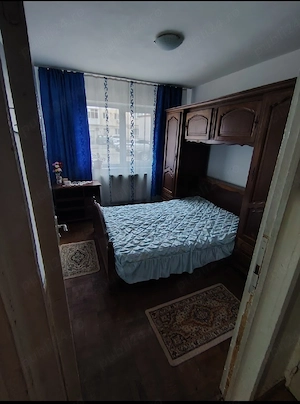 Se oferă spre vânzare apartament 4camere spațios in Drăgășani  - imagine 4
