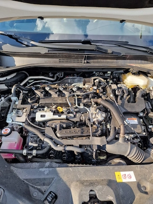 Vinzare rapida,auto Toyota CHR GR 2.0 benzi hibrid  - imagine 8