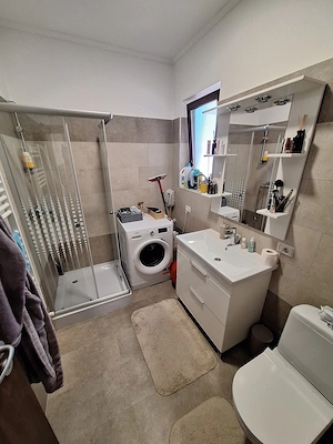Apartament 3 camere, 70 mp utili, decomandat, 2 bai mari, 3 terase 10 mp, loc de parcare, centrala - imagine 9