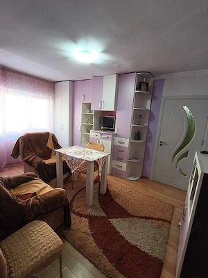Apartament 2 camere, 41 mp, parter inalt, mobilat, in Alesd, jud.Bihor