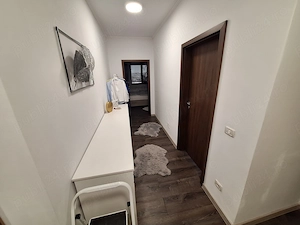 Apartament 3 camere, 70 mp utili, decomandat, 2 bai mari, 3 terase 10 mp, loc de parcare, centrala - imagine 2