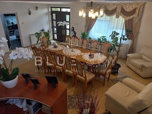 Refugiul perfect la malul marii-Vila camere 8 camere si foisor , Eforie Sud
