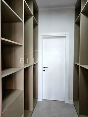 Apartament premium de inchiriat, la cativa pasi de plaja - imagine 19