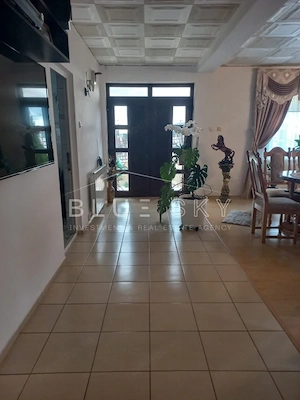 Refugiul perfect la malul marii-Vila camere 8 camere si foisor , Eforie Sud - imagine 17