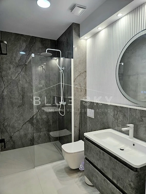 Apartament premium de inchiriat, la cativa pasi de plaja - imagine 12