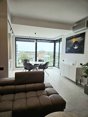 Apartament premium de inchiriat, la cativa pasi de plaja - imagine 9