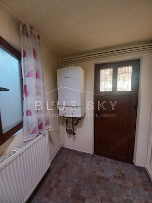 Casă de vânzare în Ovidiu – confort, liniște și intimitate - imagine 10