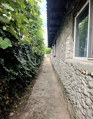 Teren cu casă demolabilă sau renovabila în Valu lui Traian, pe Calea Dobrogei - imagine 3