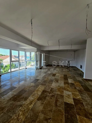 Apartament exclusivist 4 camere situat intr-o vilă cu lift, Zona Faleza Nord