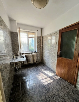 Apartament 3 camere zona Parc Tabacarie - imagine 8
