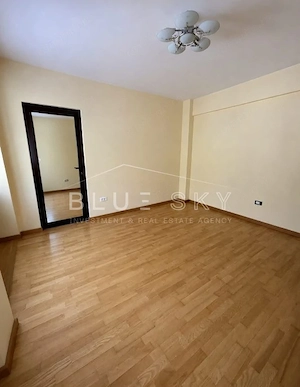 Apartament 3 camere situat pe Bd. Tomis- Sala Sporturilor - imagine 2
