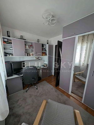 3 CAMERE DECOMANDAT | MARVIMEX | PARCARE REZERVATĂ