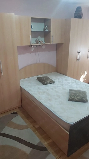 Închiriez apartament 3 camere Zona Piața Doina, Calea Șagului - imagine 3