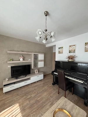 Apartament 3 camere, vila