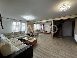 Casa de vanzare cu 5 camere si teren 426 mp 2 fronturi Arhitectilor - imagine 3