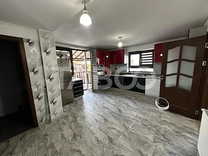 Casa de vanzare cu 5 camere si teren 426 mp 2 fronturi Arhitectilor - imagine 2