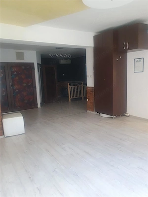 Spatiu comercial -  zona excelenta - centrala proprie  -  aer conditionat - 130 mp - imagine 2