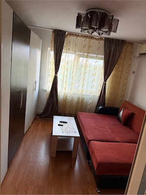 inchiriez trei apartamente pe termen lung  - imagine 2