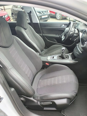 Peugeot 308 PureTech 130 GPF Stop&Start Allure Pack, 2019, Panoramic, Full Option - imagine 14
