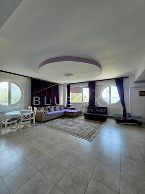 Complex Summerland – 3 camere, vedere la lac și parcare inclusă, termen lung