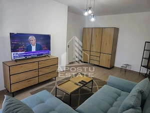 Apartament cu 2 camere de închiriat- centrala proprie, Giroc