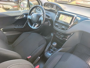 Peugeot 208 PureTech 110 Allure Automata, 2018, 7.600 EUR - imagine 11