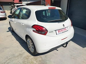 Peugeot 208 PureTech 110 Allure Automata, 2018, 7.600 EUR - imagine 7