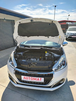 Peugeot 208 PureTech 110 Allure Automata, 2018, 7.600 EUR - imagine 8