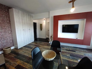 Apartmaent 2 camere la cheie, terasa, parcare, zona Petrom - imagine 2