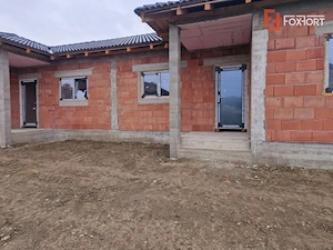 Duplex de vanzare cu 3 camere, localitate Izvin