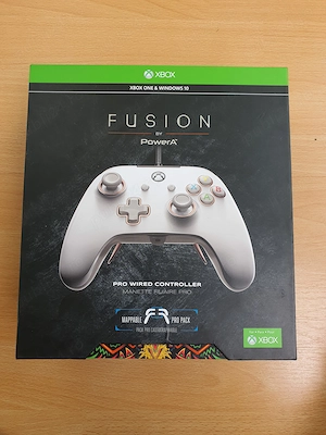 Maneta PowerA Fusion Pro Wired Controller Xbox One Series X S PC Husa Padele