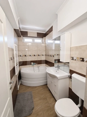 🏡 APARTAMENT 3 CAMERE DE VÂNZARE – ULTRACENTRAL DEVA | VEDERE SPRE CETATE - imagine 2